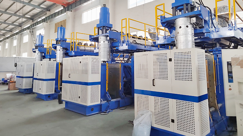 What is the hot runner of automatic blow molding machine