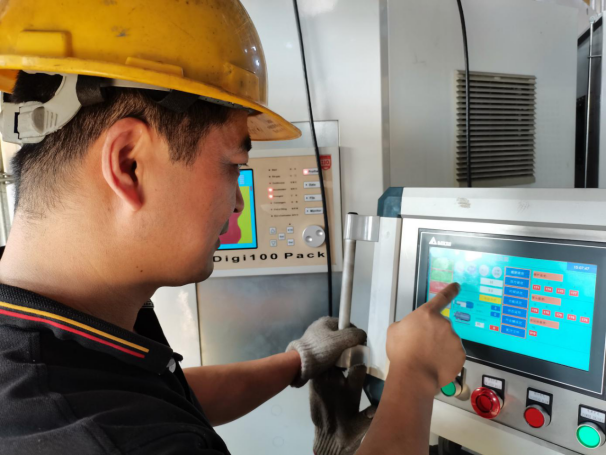 How to do the right test of the hollow blow molding machine?